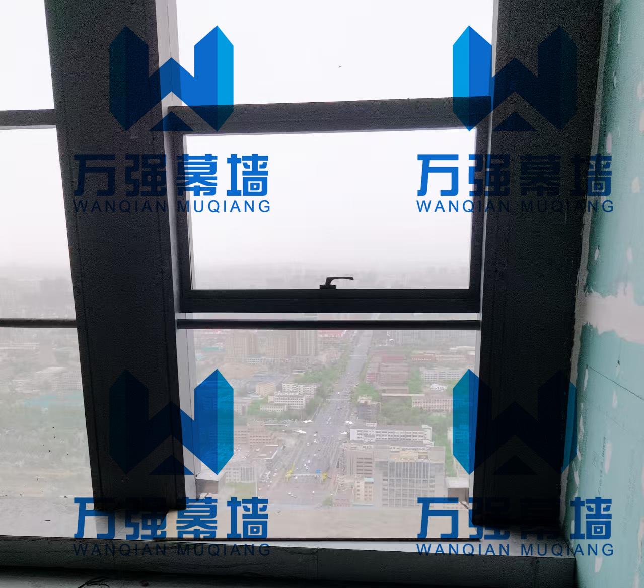 成都幕墙玻璃隔断安装：四川万强建筑幕墙工程有限公司的专业呈现