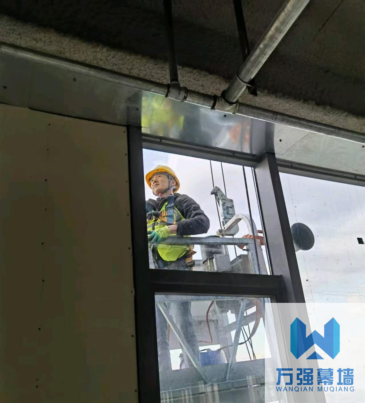 成都玻璃幕墙更换安装公司如何选择
