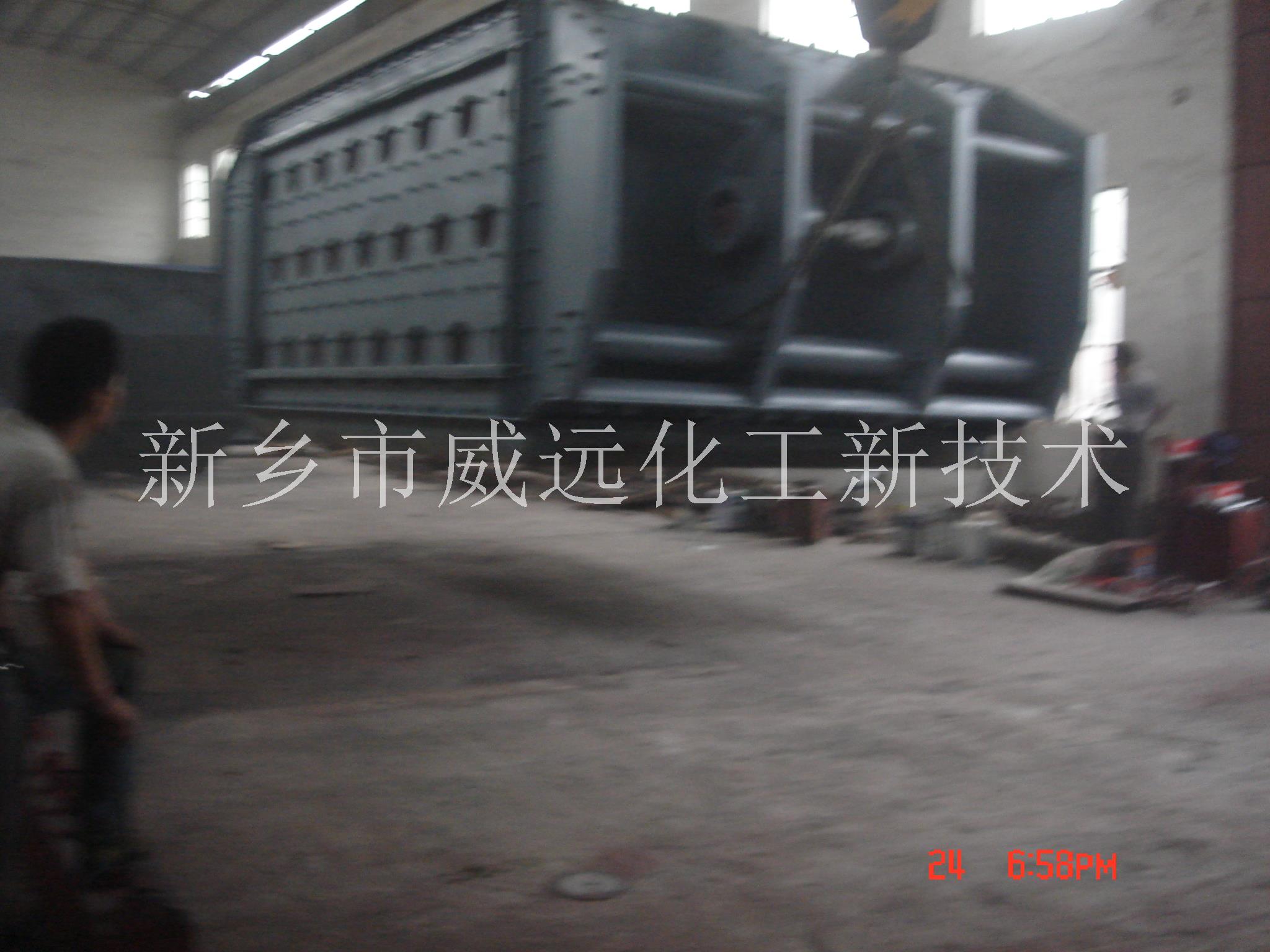 复合肥新型设备-复合肥防结块专用振动冷却散堆机