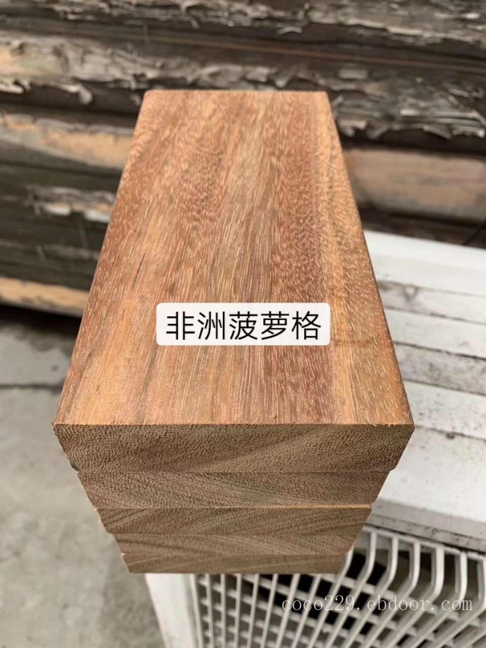 专业户外园林木材供应商，菠萝格防腐木、菠萝格现货速订