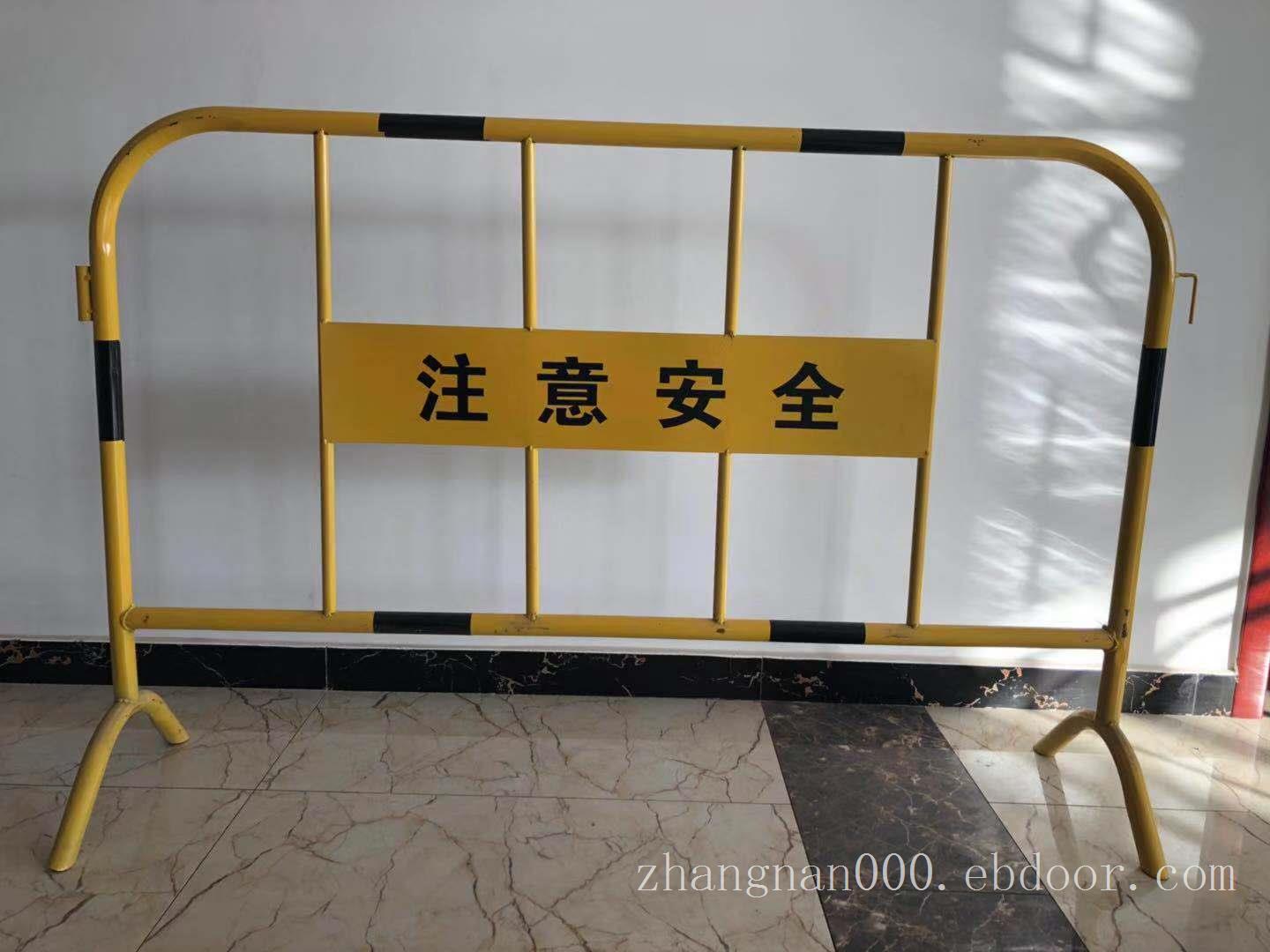 展会隔离栏 商场移动安全围栏 物业护栏 警戒隔离栏 不锈钢铁马
