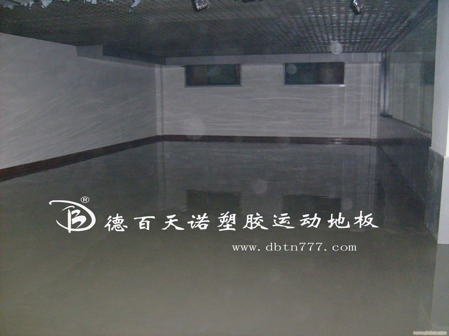 云南PVC塑胶地板/德百天诺PVC塑胶地板�