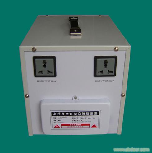 制冷空调专用全自动高精度SVC稳压器（带空调插座）
