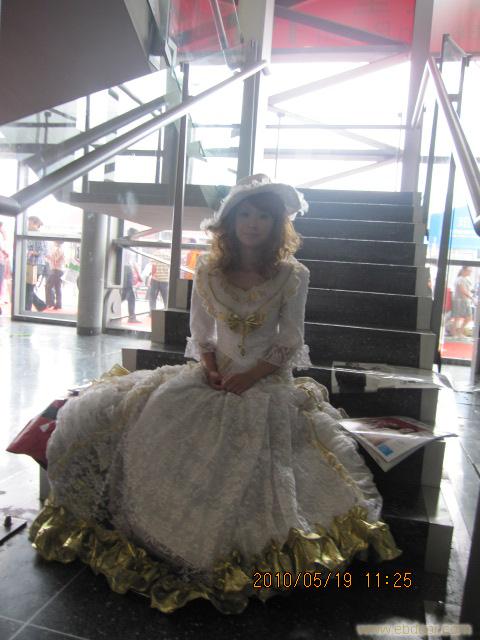 玻儿化妆品礼仪展示（唐仁琪）