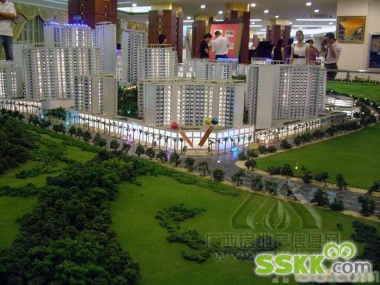 请问苏州赛格电子城今年初几上班