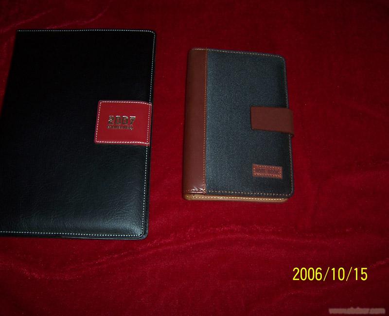 Leather purse order companies