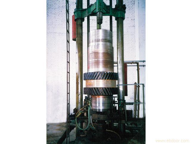 Hollow shaft gear surface hardening