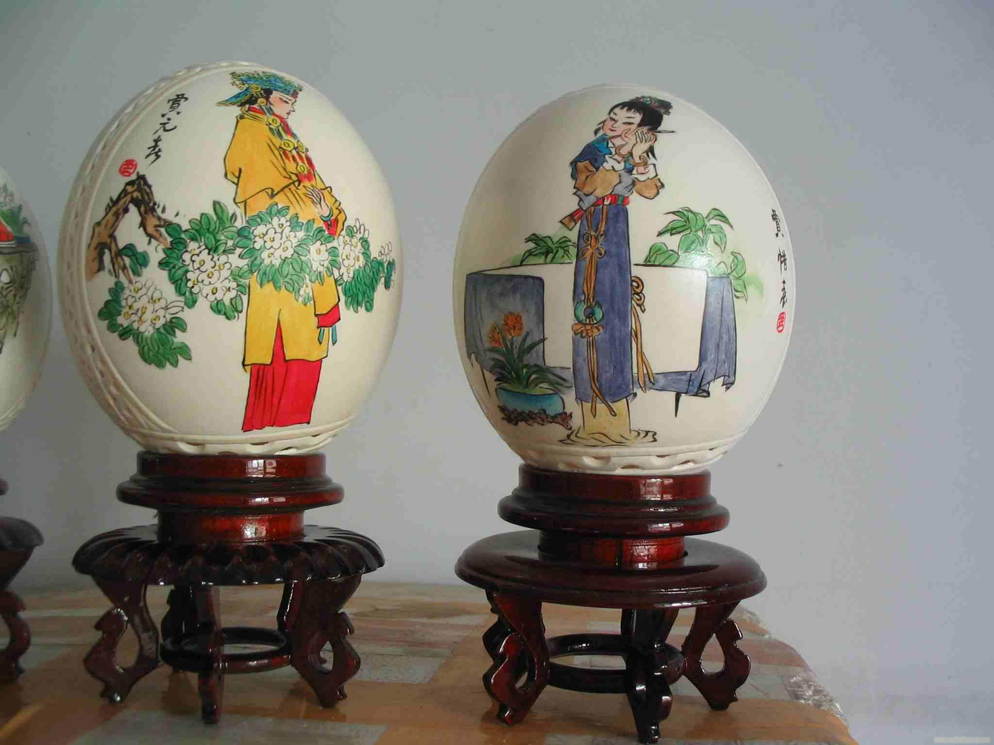 Where ostrich egg crafts