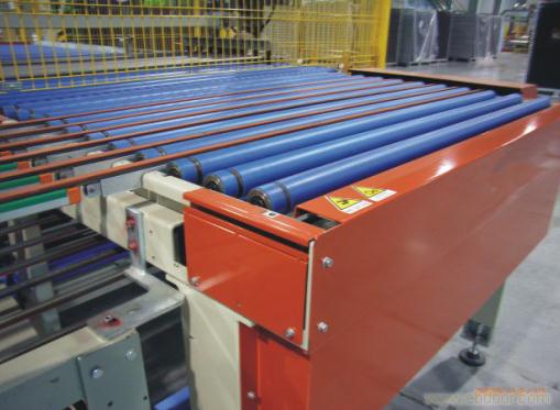 Heavy duty roller conveyer with 90o shift function