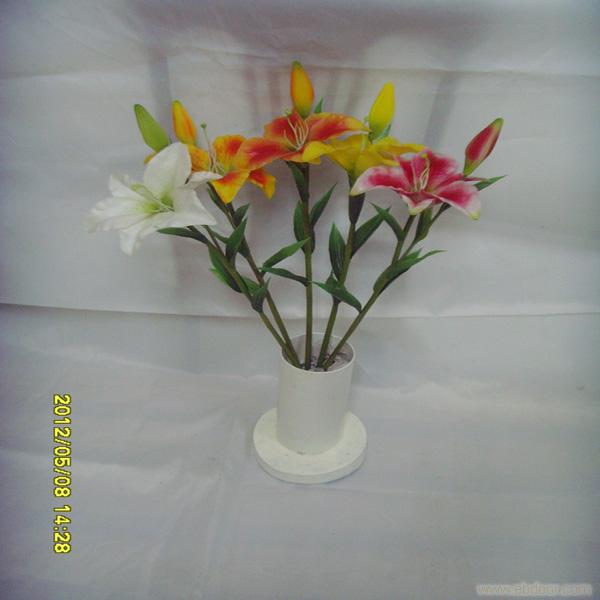 Simulation plastic flowers