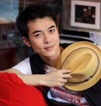 叶超_主持人_上海广播电台广告经营中心