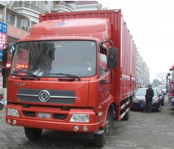 东风天锦厢式载货车报价表 咨询电话:1862133